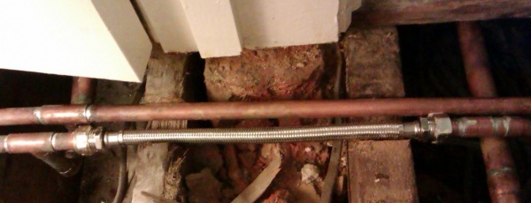 IMAG2581-3 pipe repaired.jpg