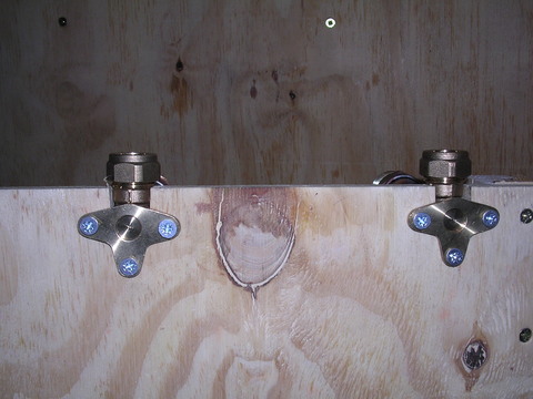 Bar shower valve stud 02.jpg