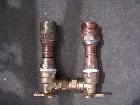 Bar shower valve stud 01.jpg