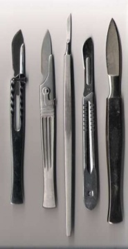 309px-Various scalpels.jpg